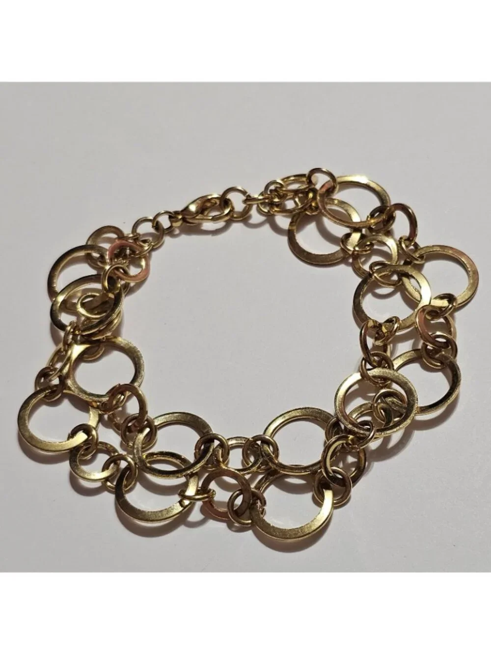 (611) Vintage Glossy Gold-tone Interlocking Ringlet Link Bracelet Classy Preppy